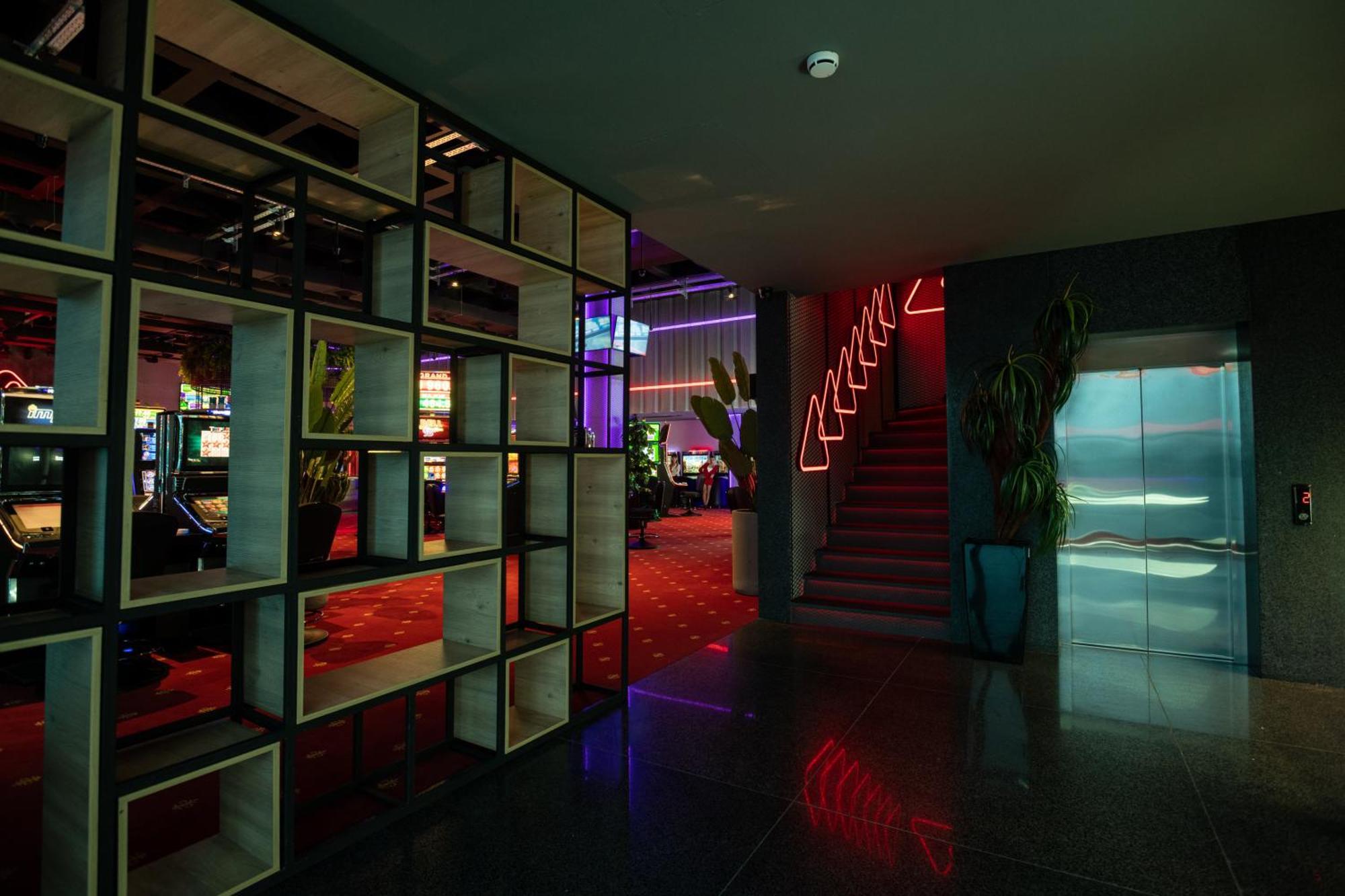 Bet25 Hotel Batumi Exterior foto
